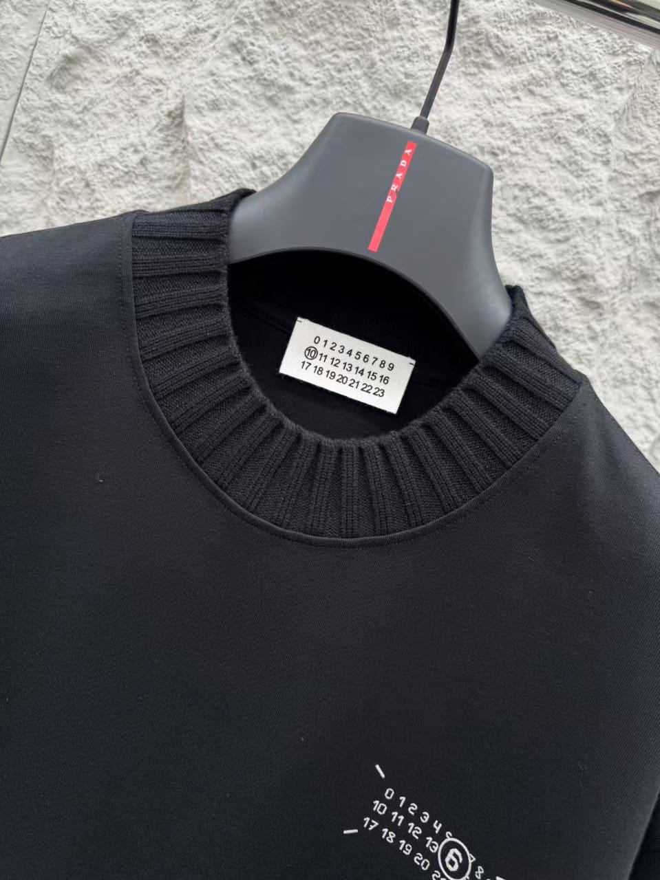 MM6 Maison Margiela - Ribbed-Neck Numerical Logo Tee in Black