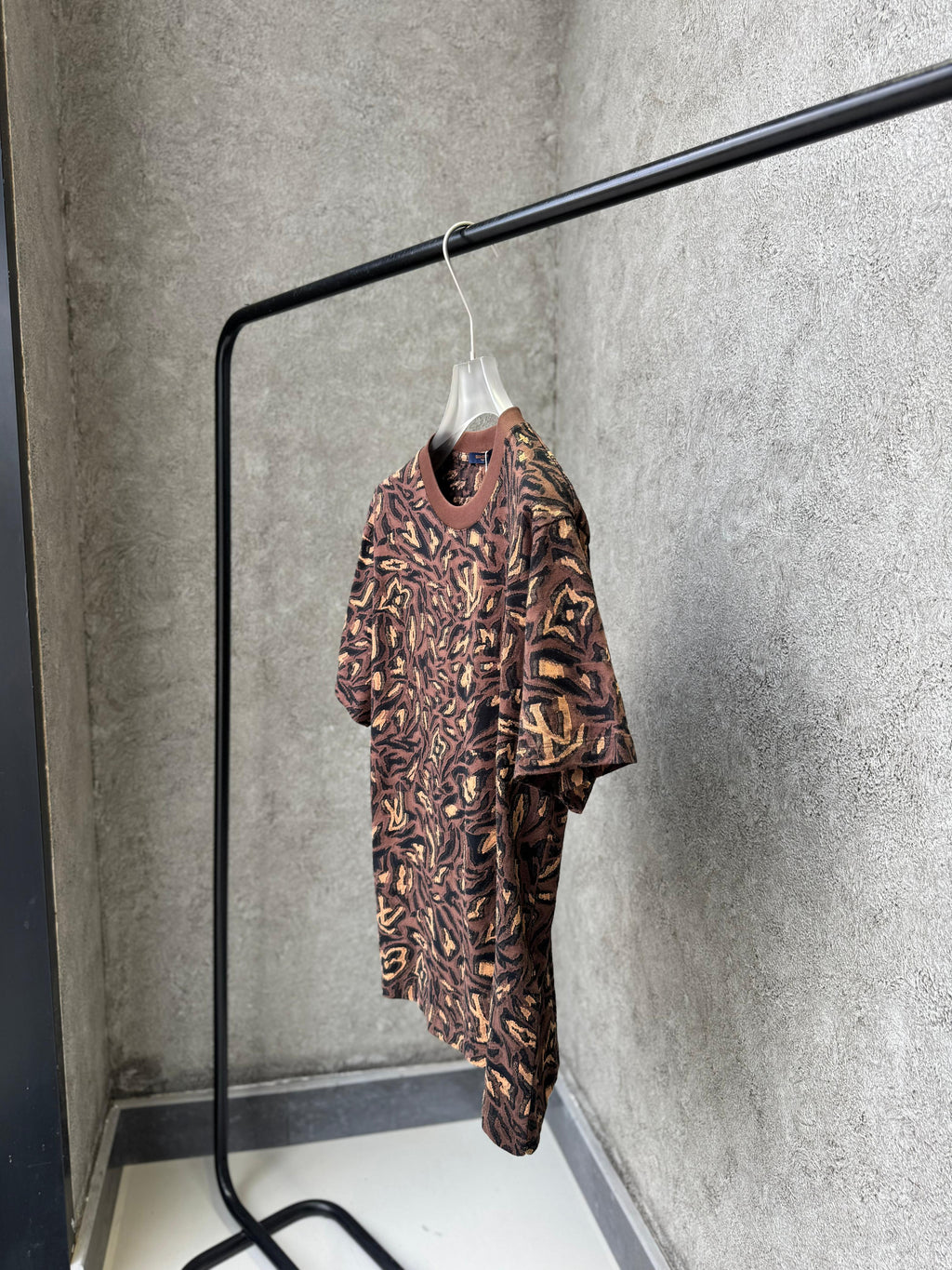 Louis Vuitton - "Brushstroke" Monogram Jacquard T-Shirt - Mocha & Tan