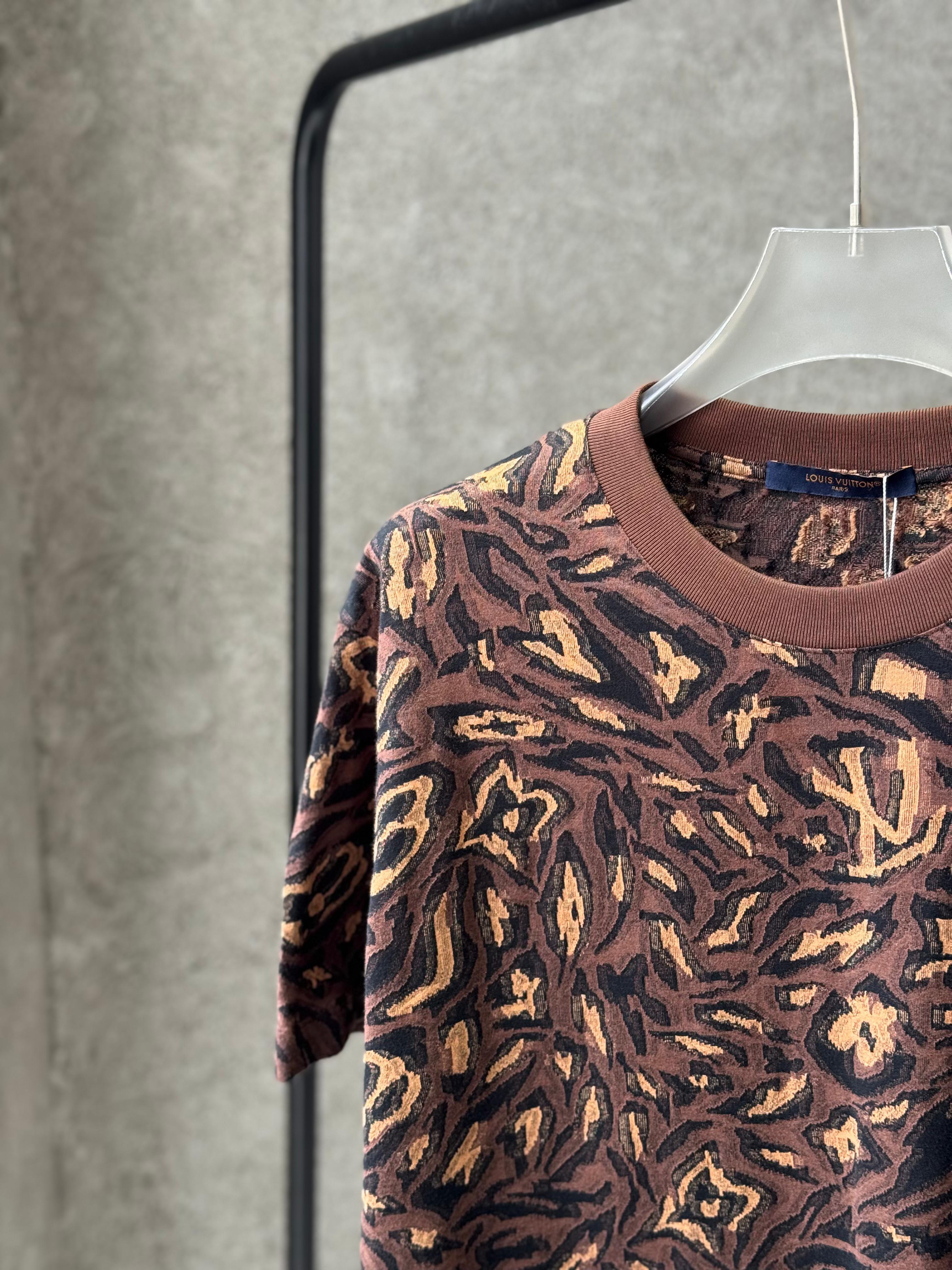 Louis Vuitton - "Brushstroke" Monogram Jacquard T-Shirt - Mocha & Tan