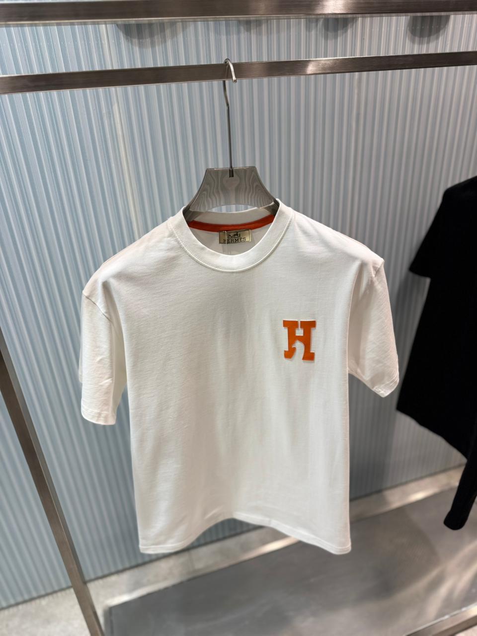 Hermès - "H" Patch Cotton Jersey T-Shirt – Signature Heritage Essential