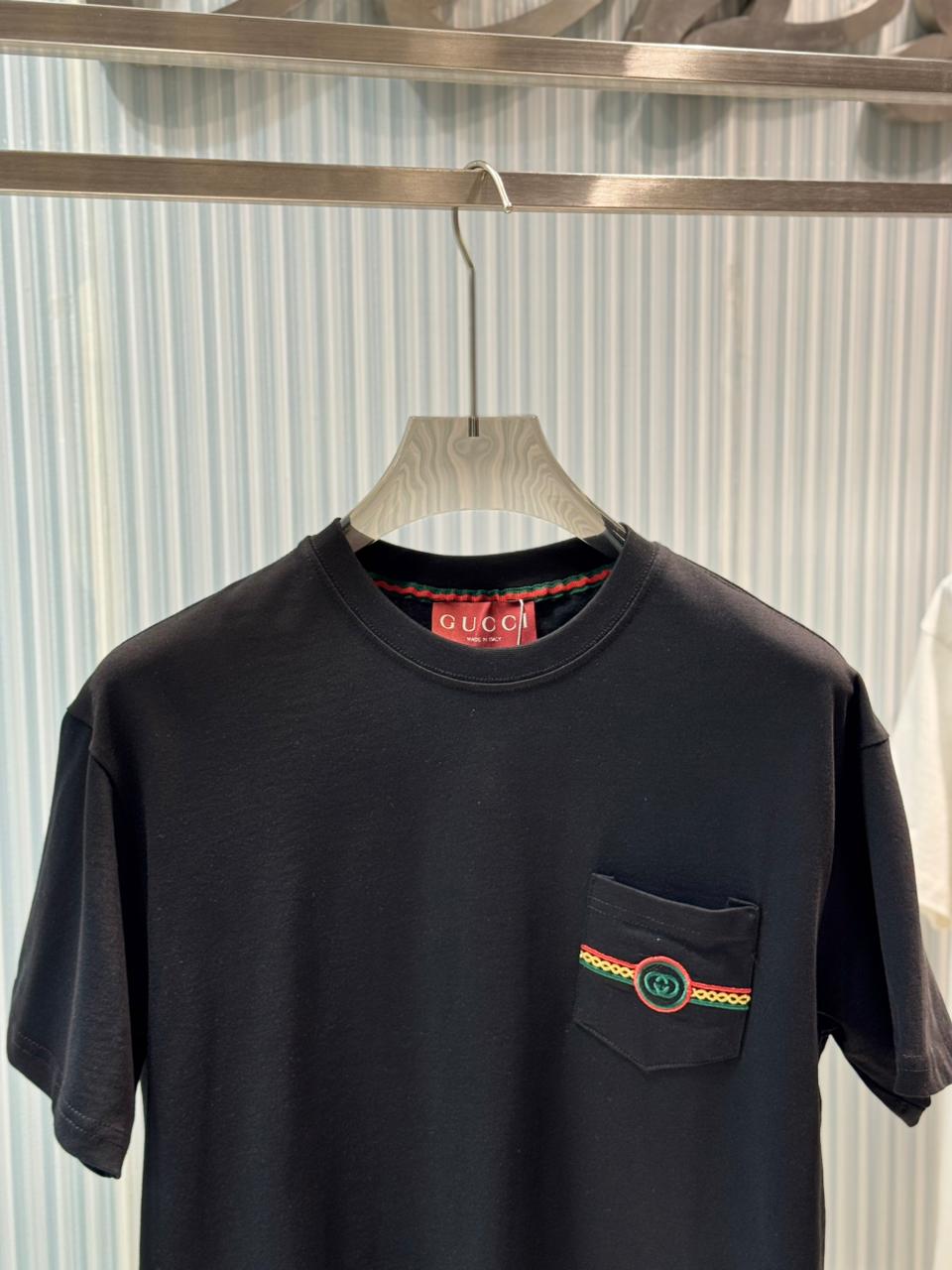 Gucci - Interlocking G Web Stripe Pocket T-Shirt – Heritage Cotton Jersey