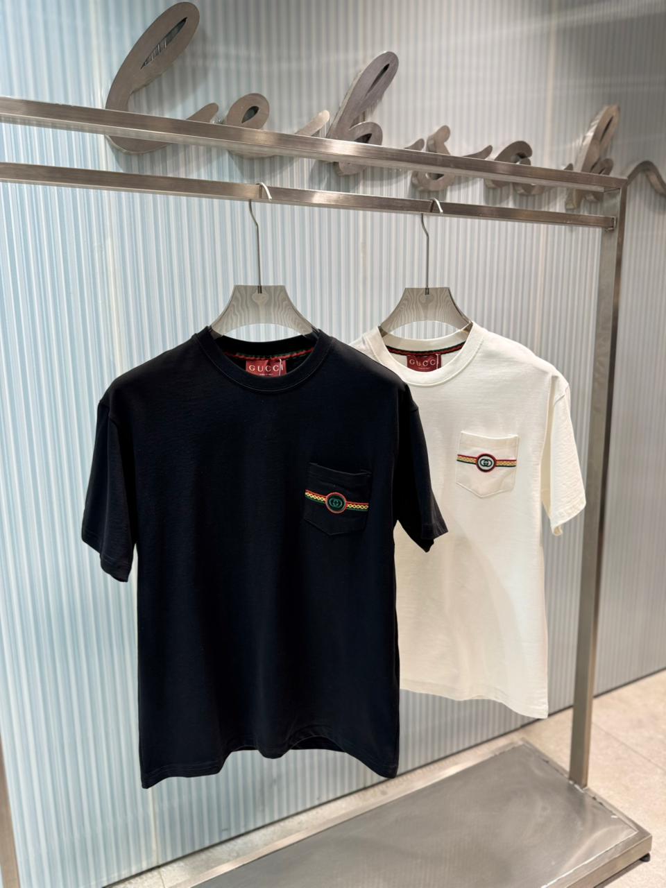 Gucci - Interlocking G Web Stripe Pocket T-Shirt – Heritage Cotton Jersey