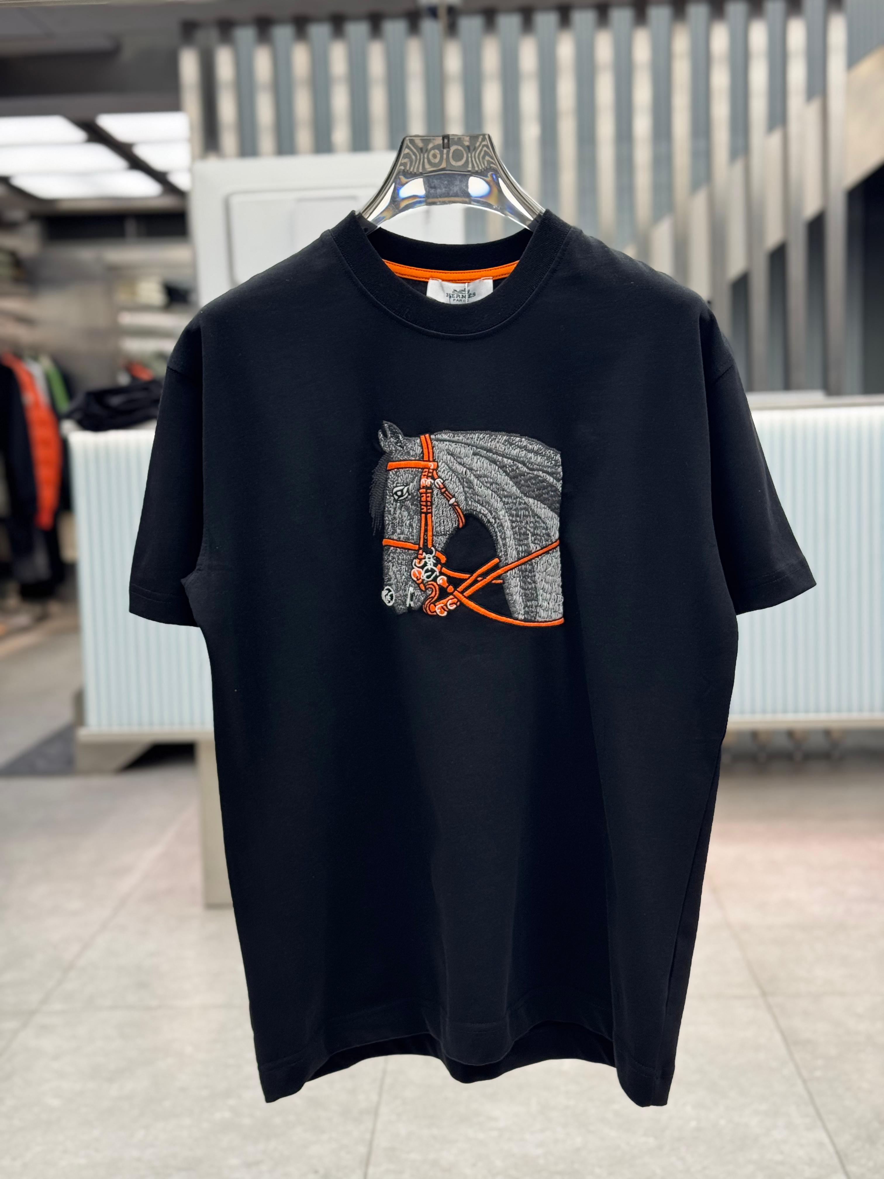 Hermès - Embroidered "Cheval de Selle" Cotton T-Shirt in Noir