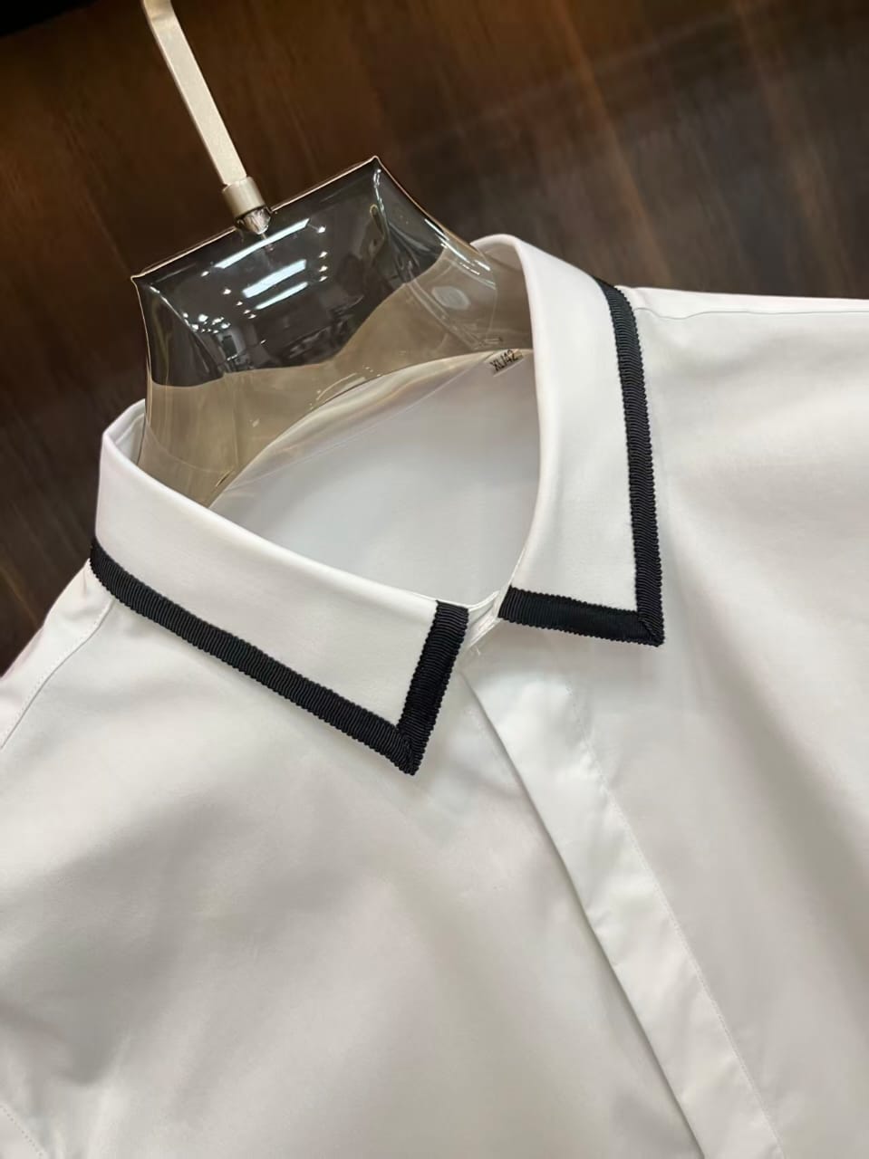 Dior - Bee Embroidery Slim-Fit Shirt in White Cotton Poplin with Contrast Collar
