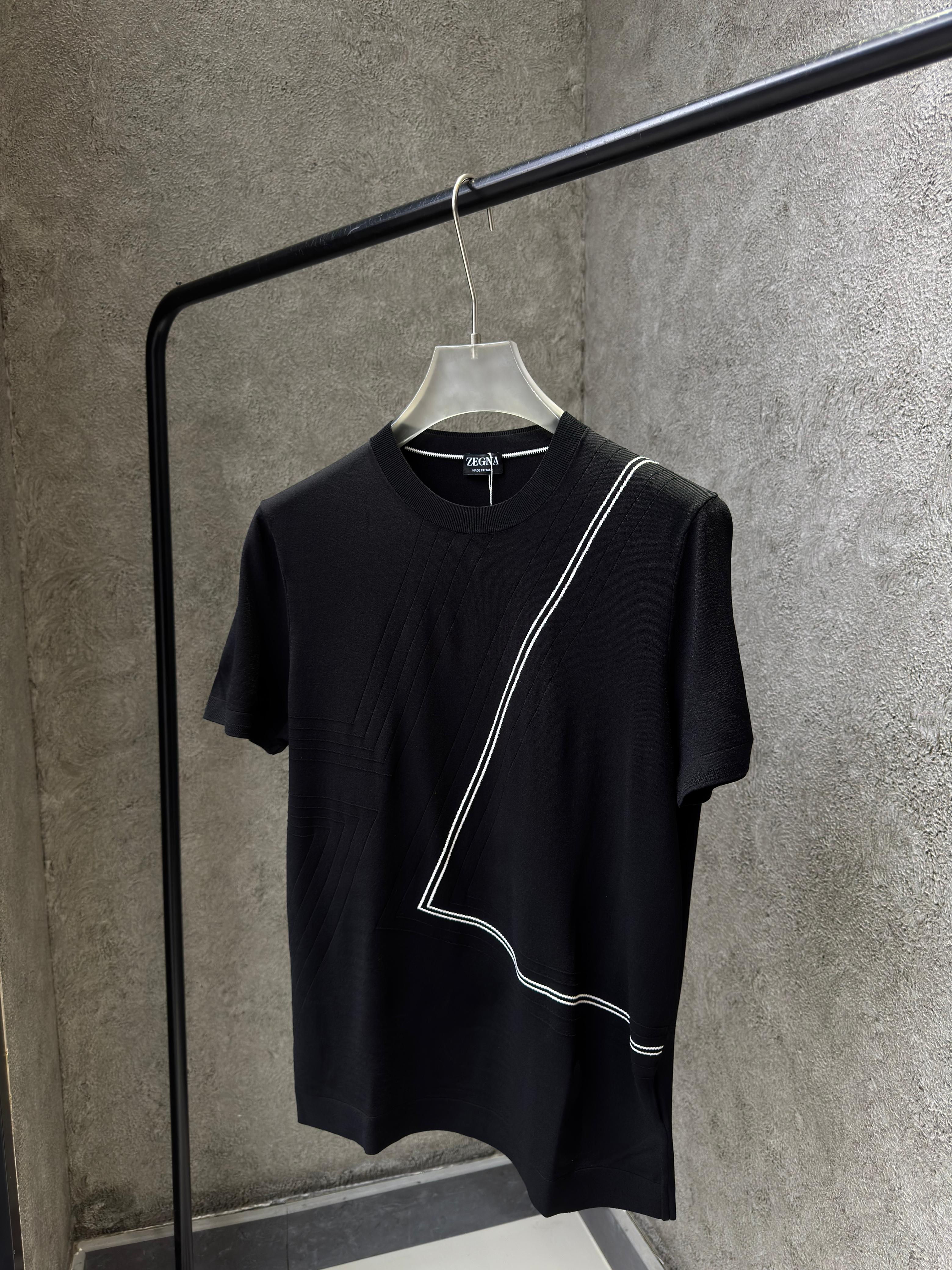 Zegna - Oasi Cashmere-Cotton Knit T-Shirt in Black with Geometric Intarsia Detail