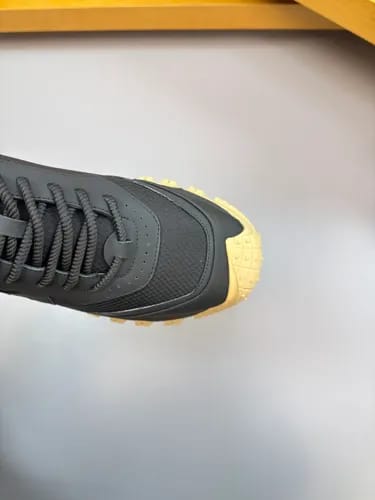Moncler - Trailgrip GTX Sneakers in Charcoal Anthracite with Cream Vibram® Sole