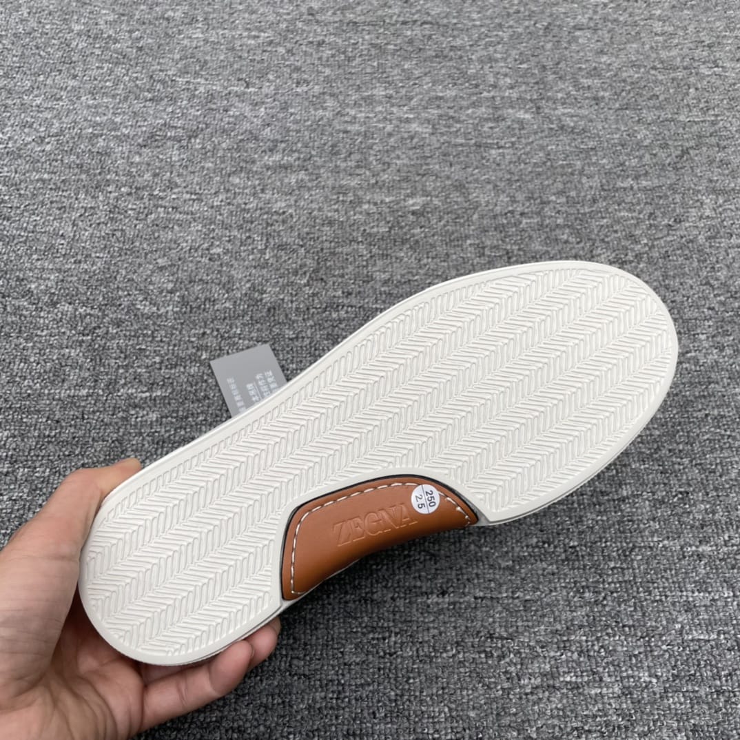 Zegna - Triple Stitch™ Low-Top Sneakers in White Grained Calfskin with Grey Accents