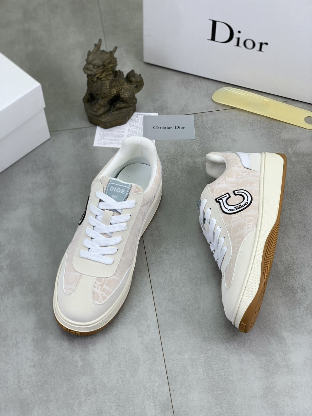 Dior - B57 Low-Top Sneaker in Cream and White Dior Oblique Jacquard