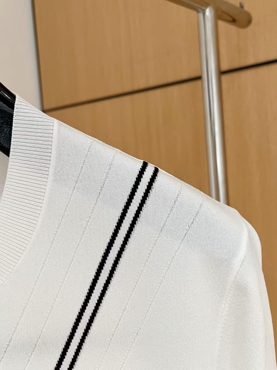 Zegna - Men's White Textured Knit T-Shirt with Geometric Piping