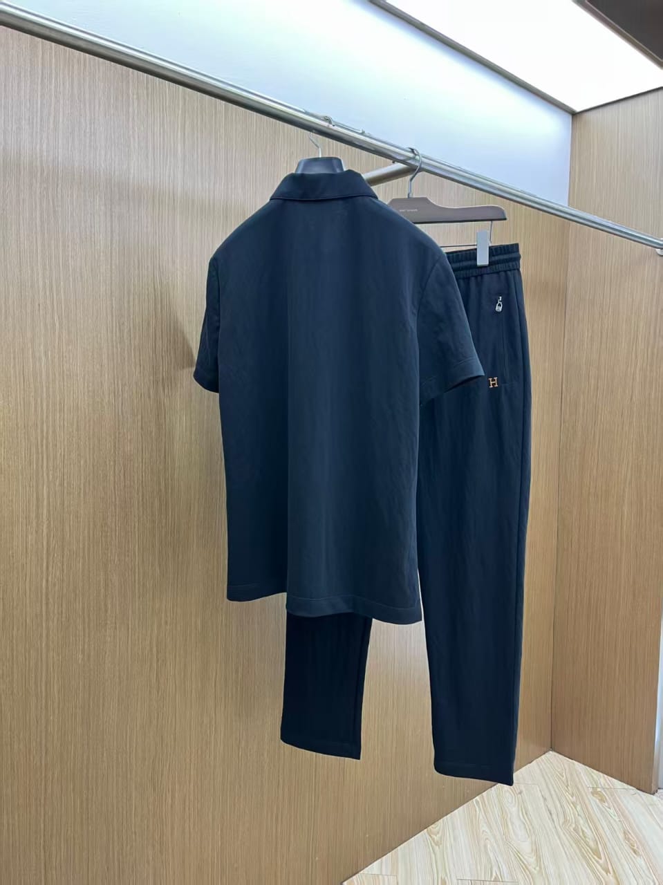 Hermes - Men’s Elite Knit Quarter-Zip Polo and Tailored Jogger Set – Deep Navy