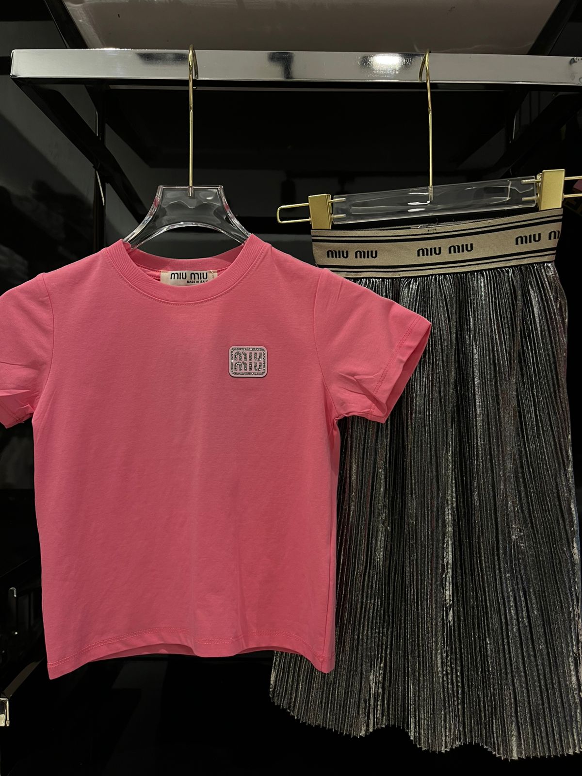 Miu Miu - Girls' Metallic Pleated Skirt and T-Shirt Ensemble