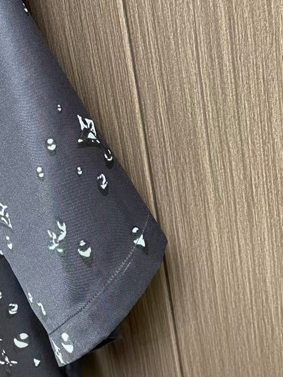 Louis Vuitton - Monogram "Raindrop" Silk Set