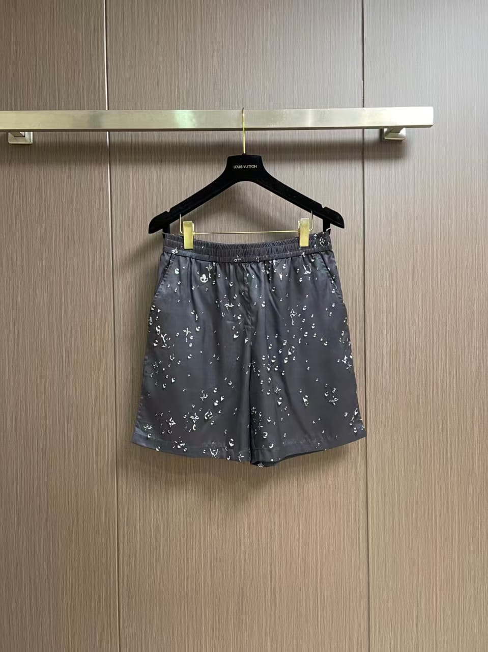 Louis Vuitton - Monogram "Raindrop" Silk Set