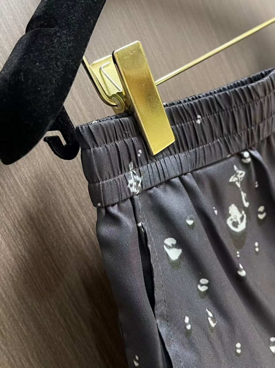 Louis Vuitton - Monogram "Raindrop" Silk Set