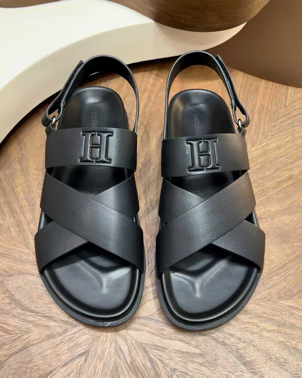 Hermès - Chypre Sandal in Matte Black