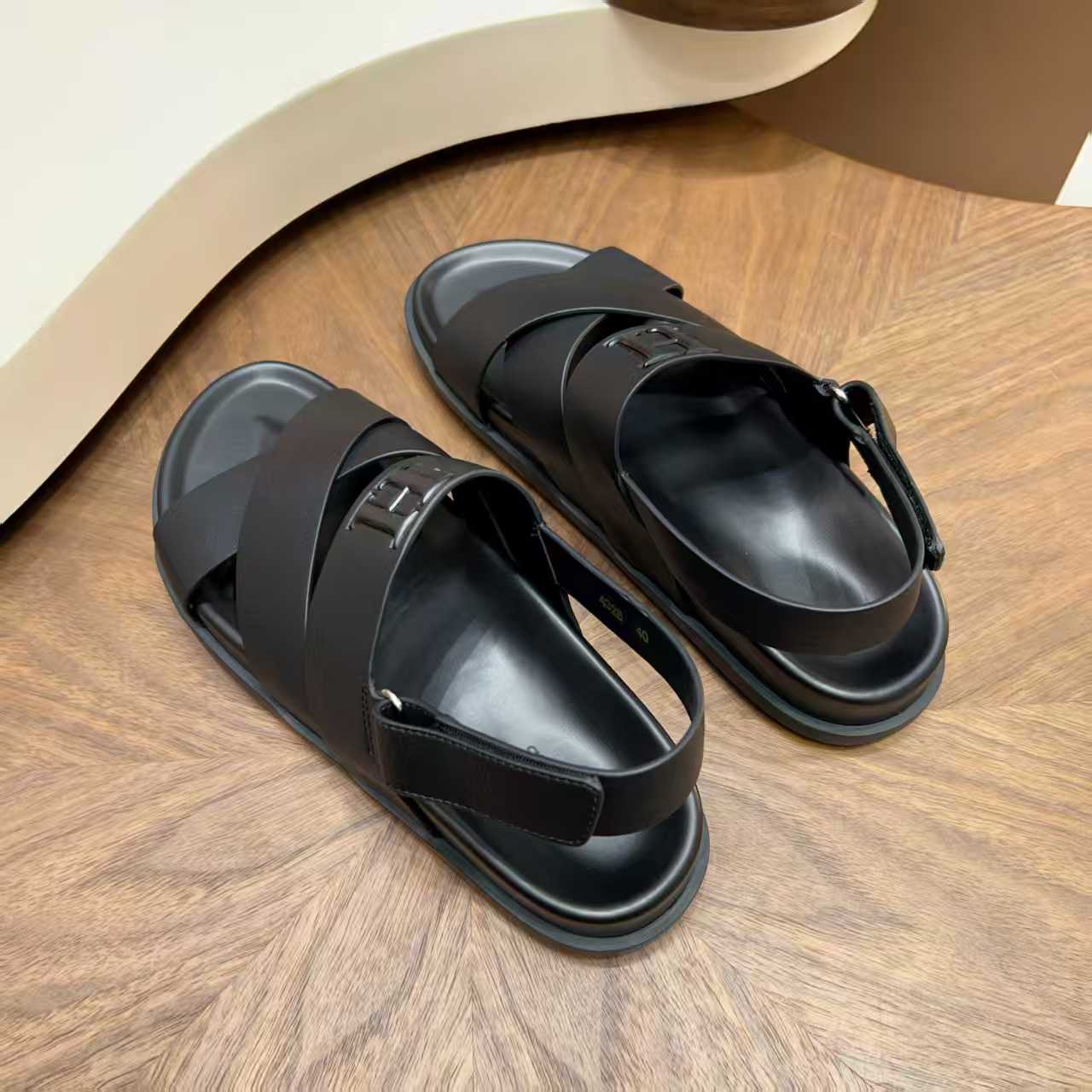 Hermès - Chypre Sandal in Matte Black