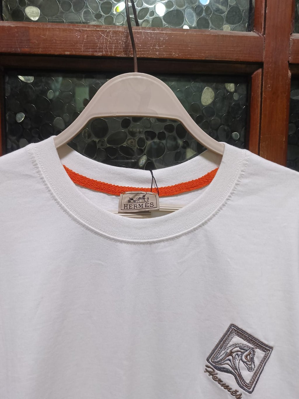 Hermès - Embroidered Equestrian Horse Motif T-Shirt in White Cotton