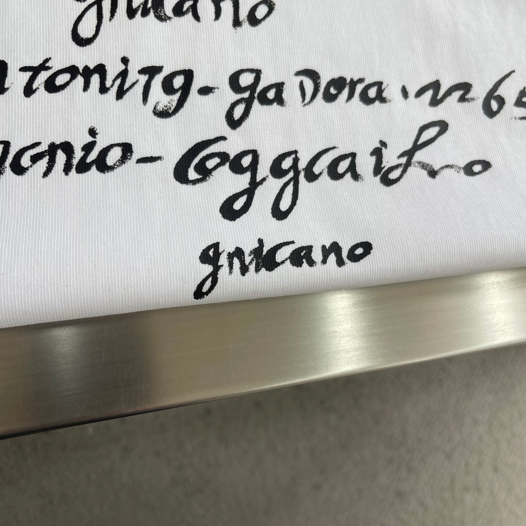 Prada - White Crew Neck T-Shirt with Calligraphy Logo Print