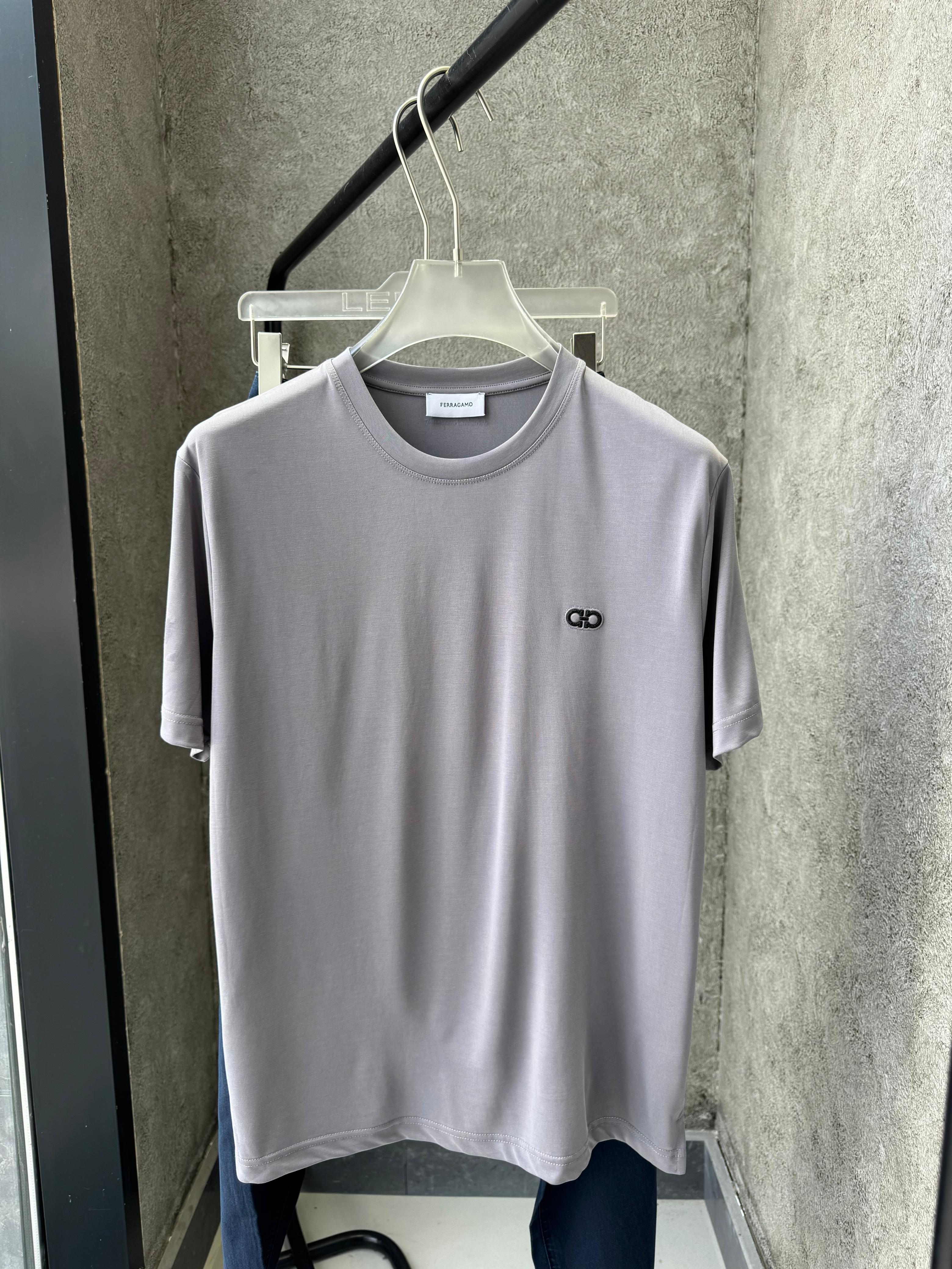 Ferragamo - Grey Crew Neck T-Shirt with Gancini Logo
