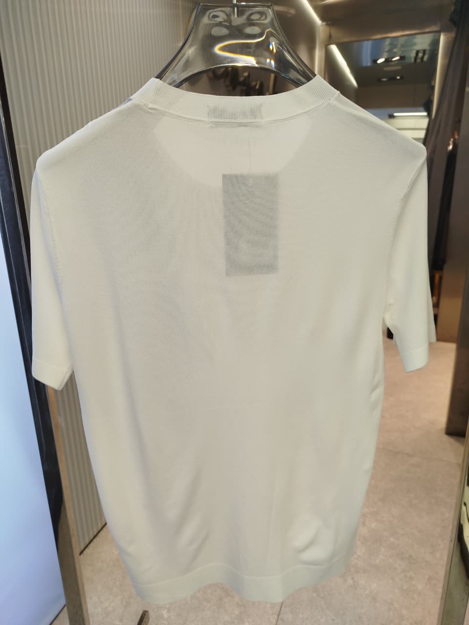 Hermès - White Knit T-Shirt with Grey Stripe & "H" Logo