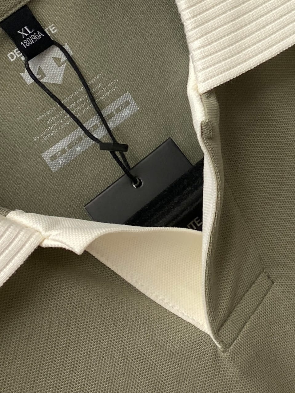 Descente - Olive Green Polo Shirt with Ribbed Collar