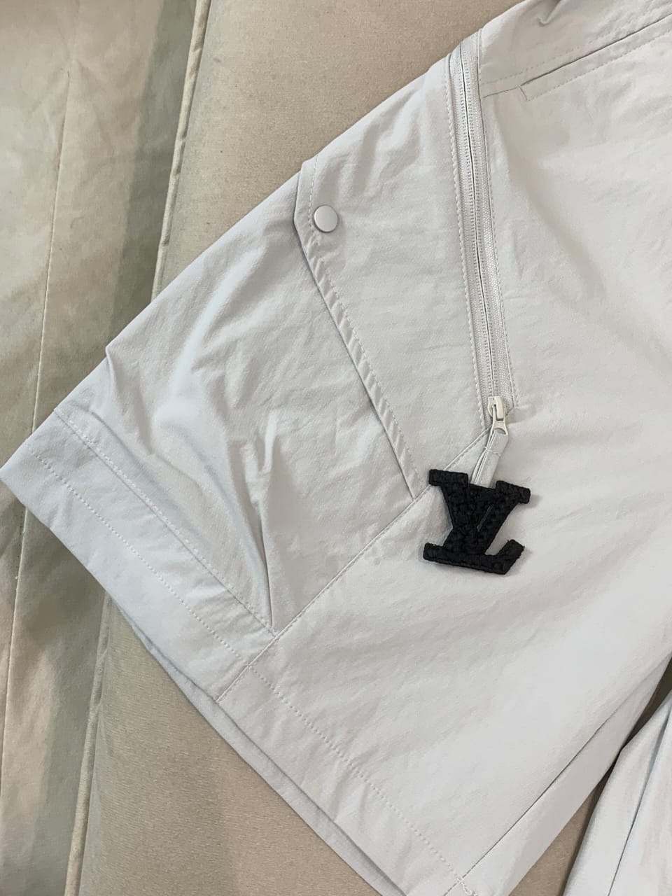 Louis Vuitton - Light Grey Cargo Shorts with Zipper Details