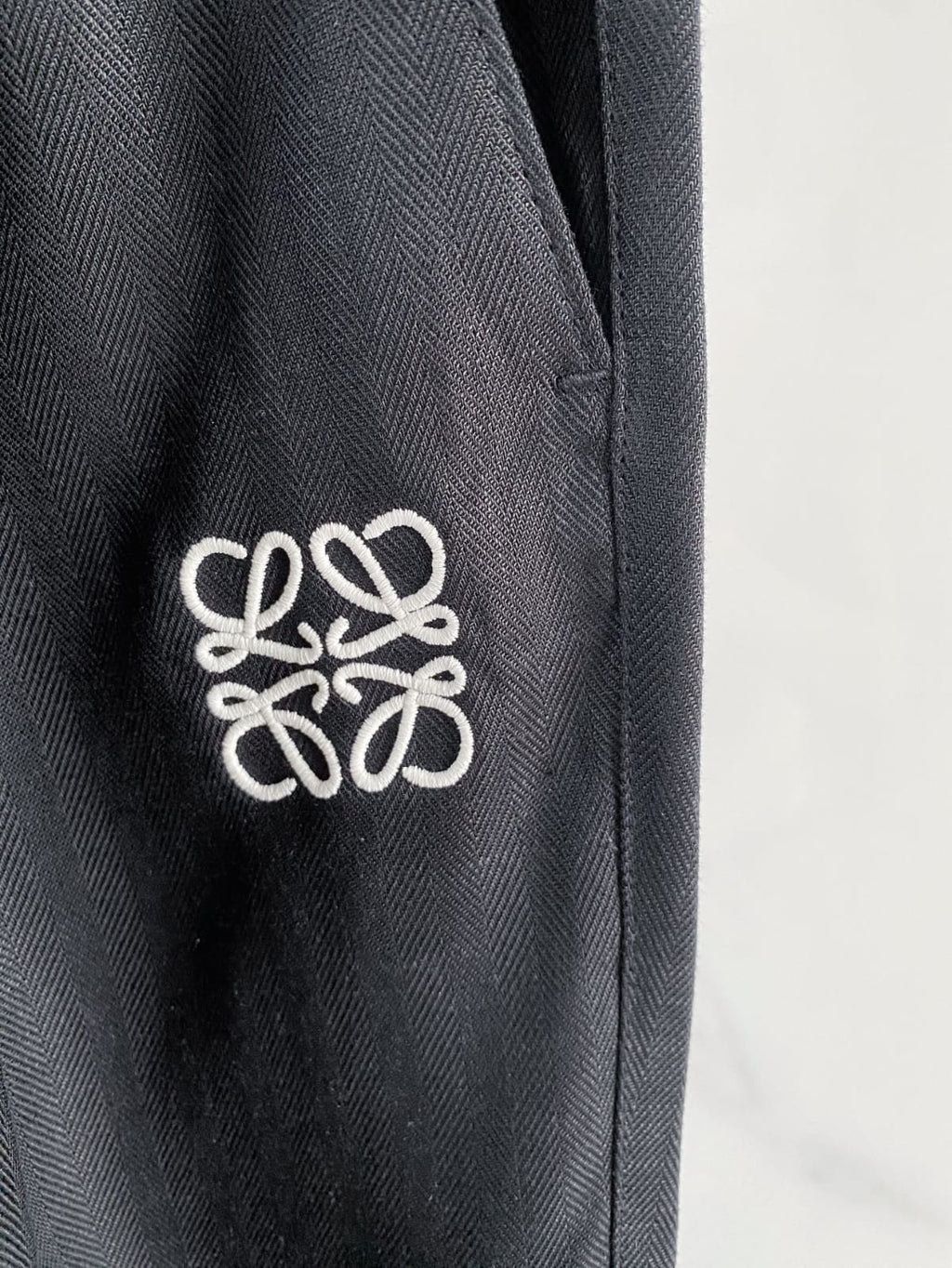 Loewe - Anagram Contrast Waistband Linen Trousers