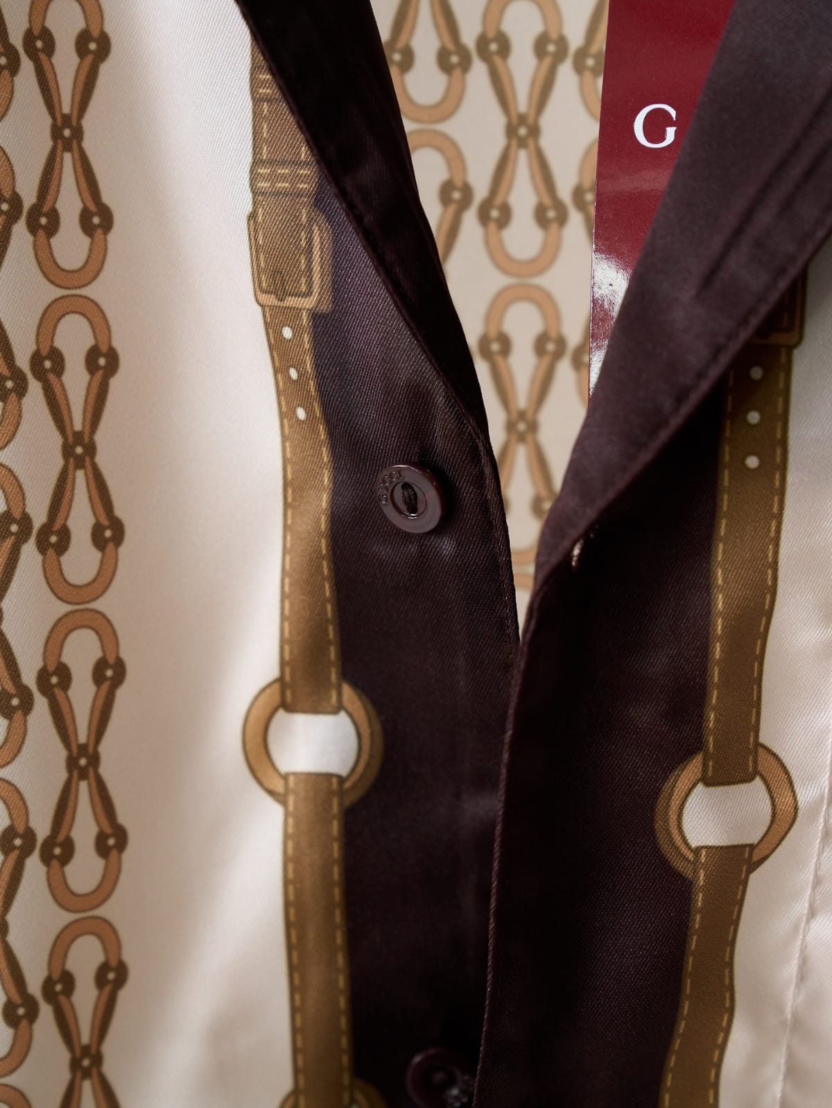 Gucci - Belt and Buckle Print Silk Short-Sleeve Shirt