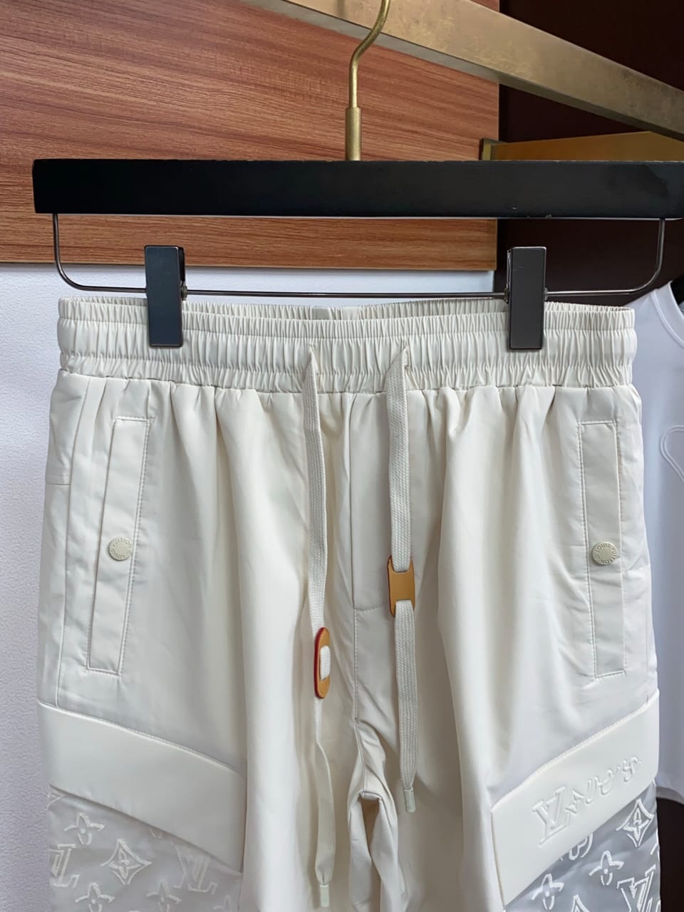 Louis Vuitton - Cargo Shorts - Off-White