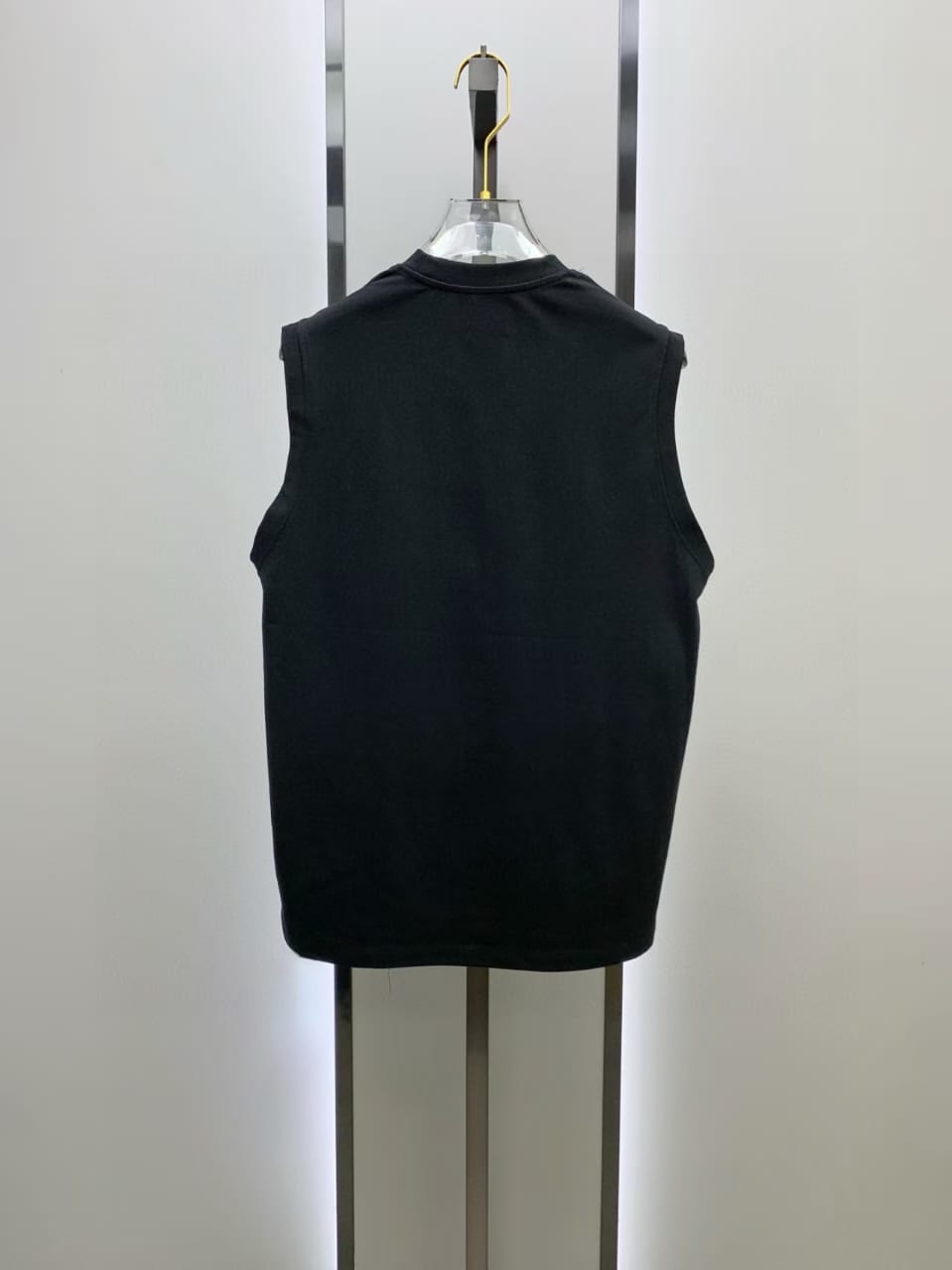Louis Vuitton - Black Peace Sign Sleeveless Tee