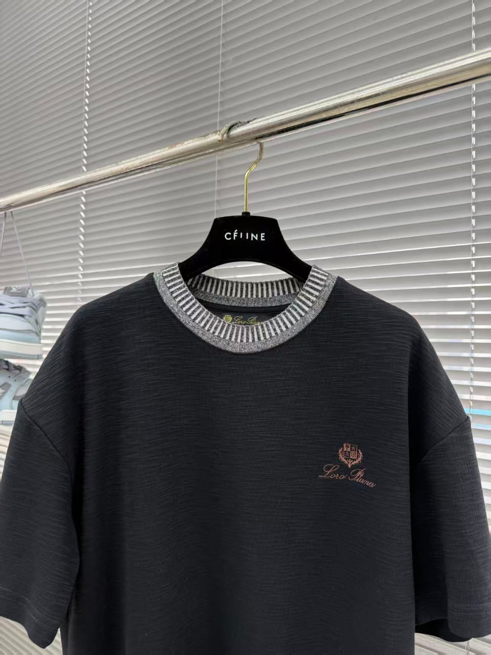 Loro Piana - Black Textured T-Shirt w. Contrast Striped Collar