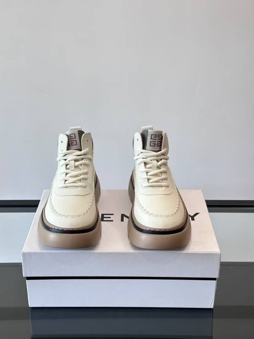 Givenchy - White Leather Chunky High-Top Sneakers with Contrast Sole