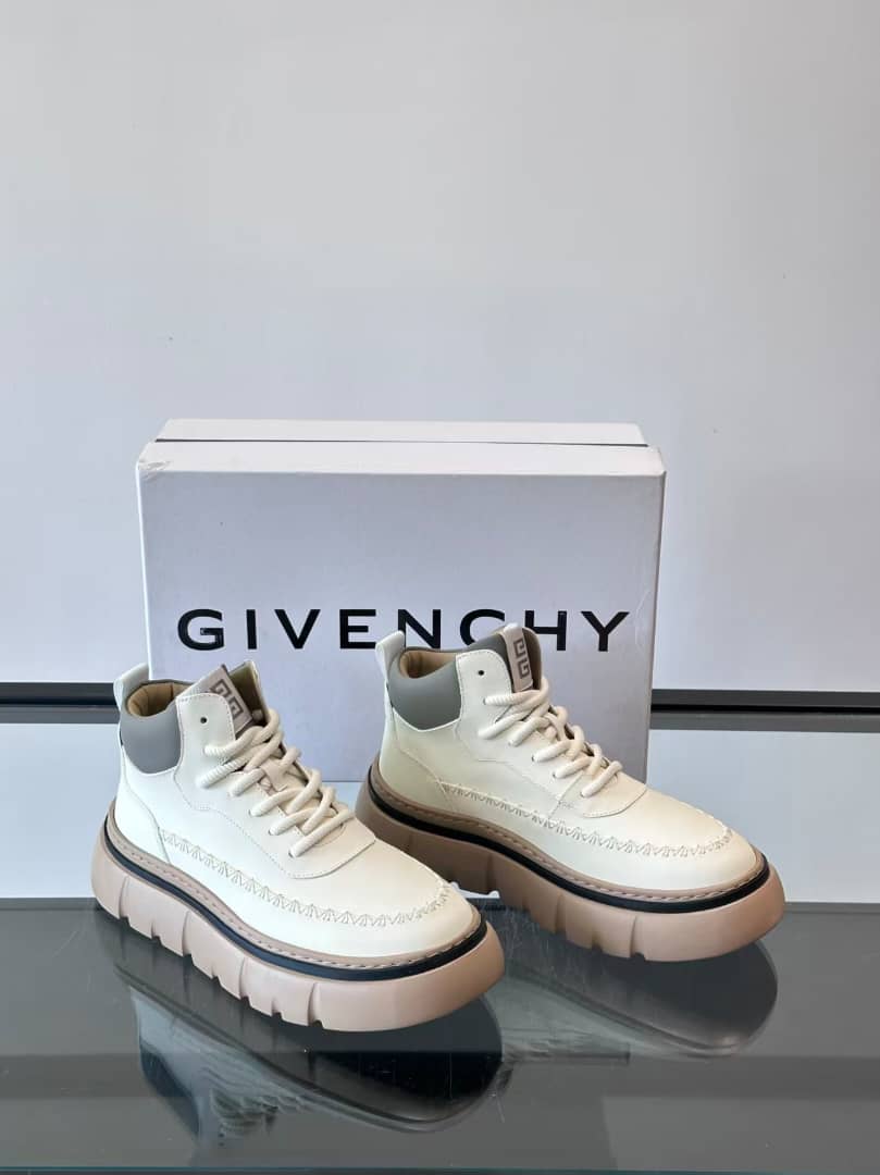 Givenchy - White Leather Chunky High-Top Sneakers with Contrast Sole