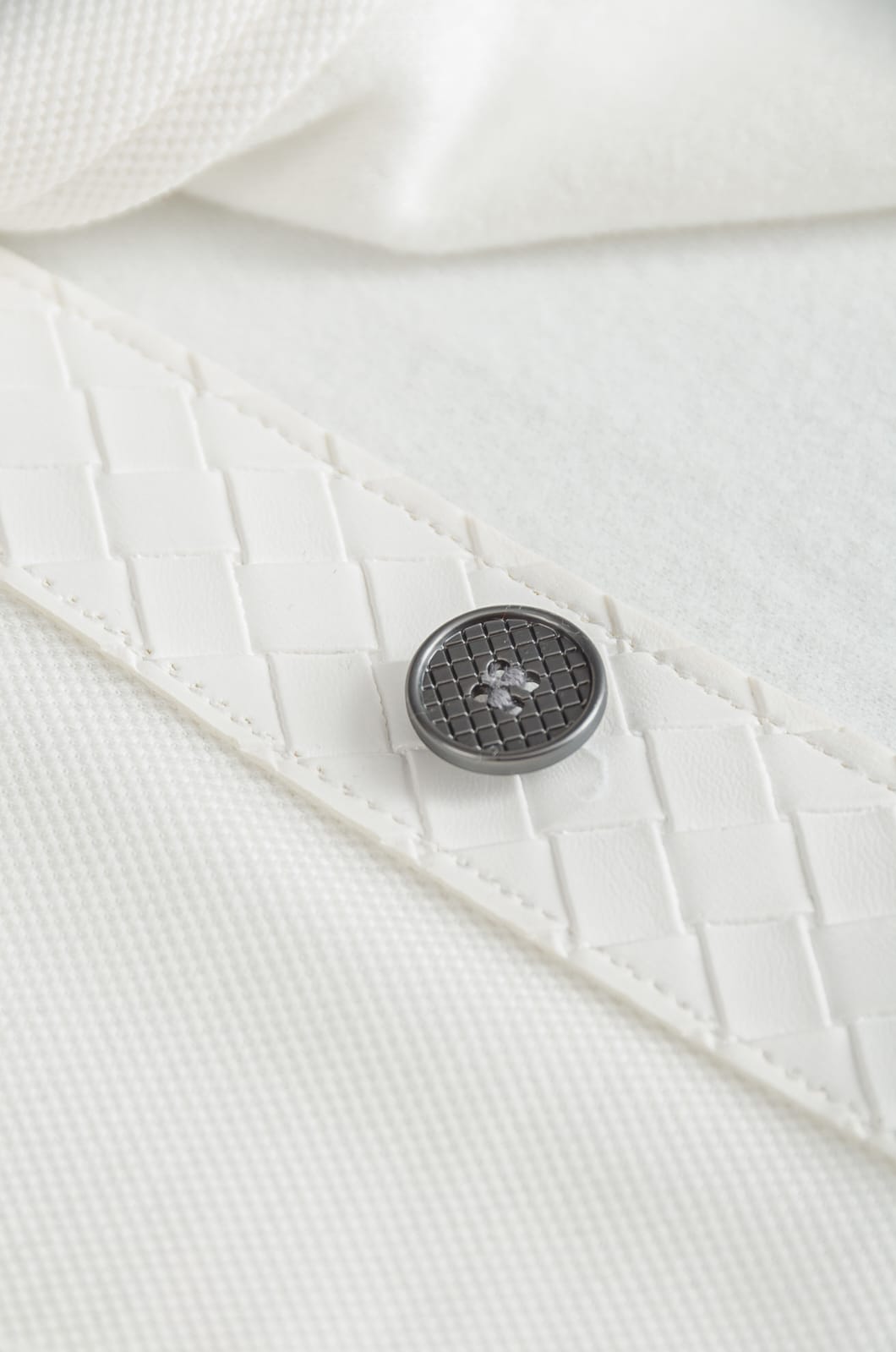 Bottega Veneta - Long-Sleeve Shirt with Intrecciato Leather Pocket Detail