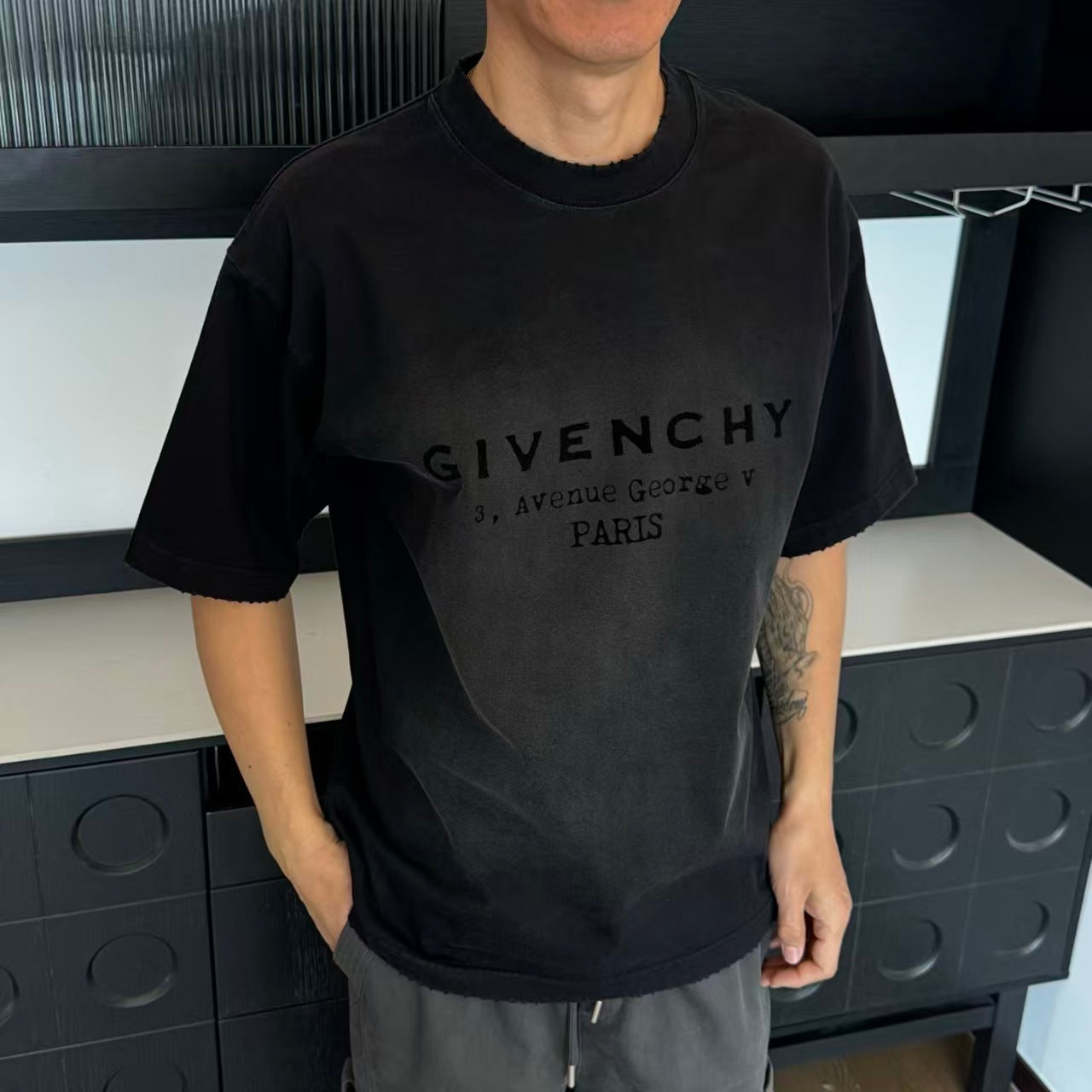 Givenchy - Faded Logo T-Shirt ,Avenue George V PARIS Address Print
