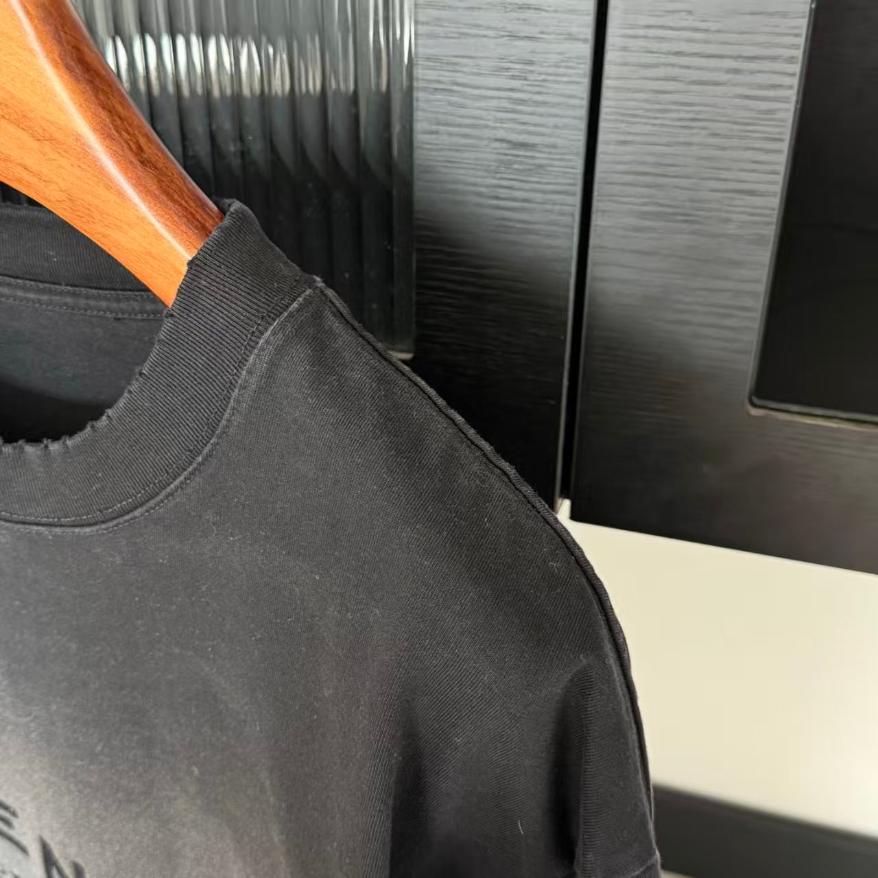 Givenchy - Faded Logo T-Shirt ,Avenue George V PARIS Address Print