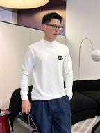 D G