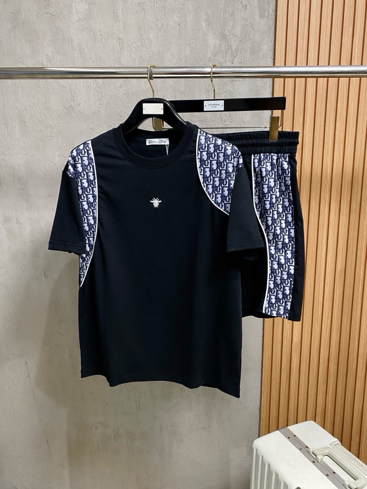 Dior