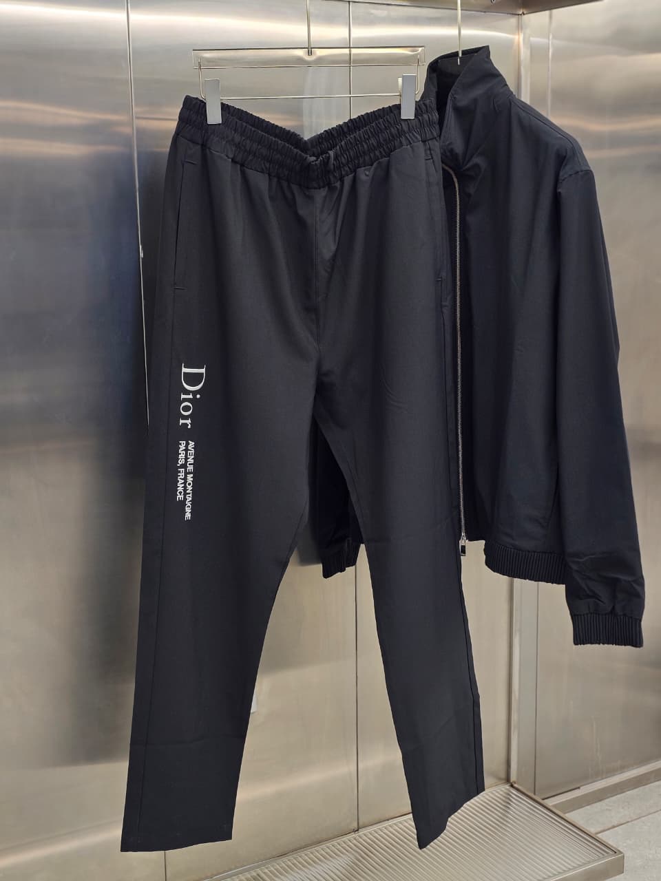Dior