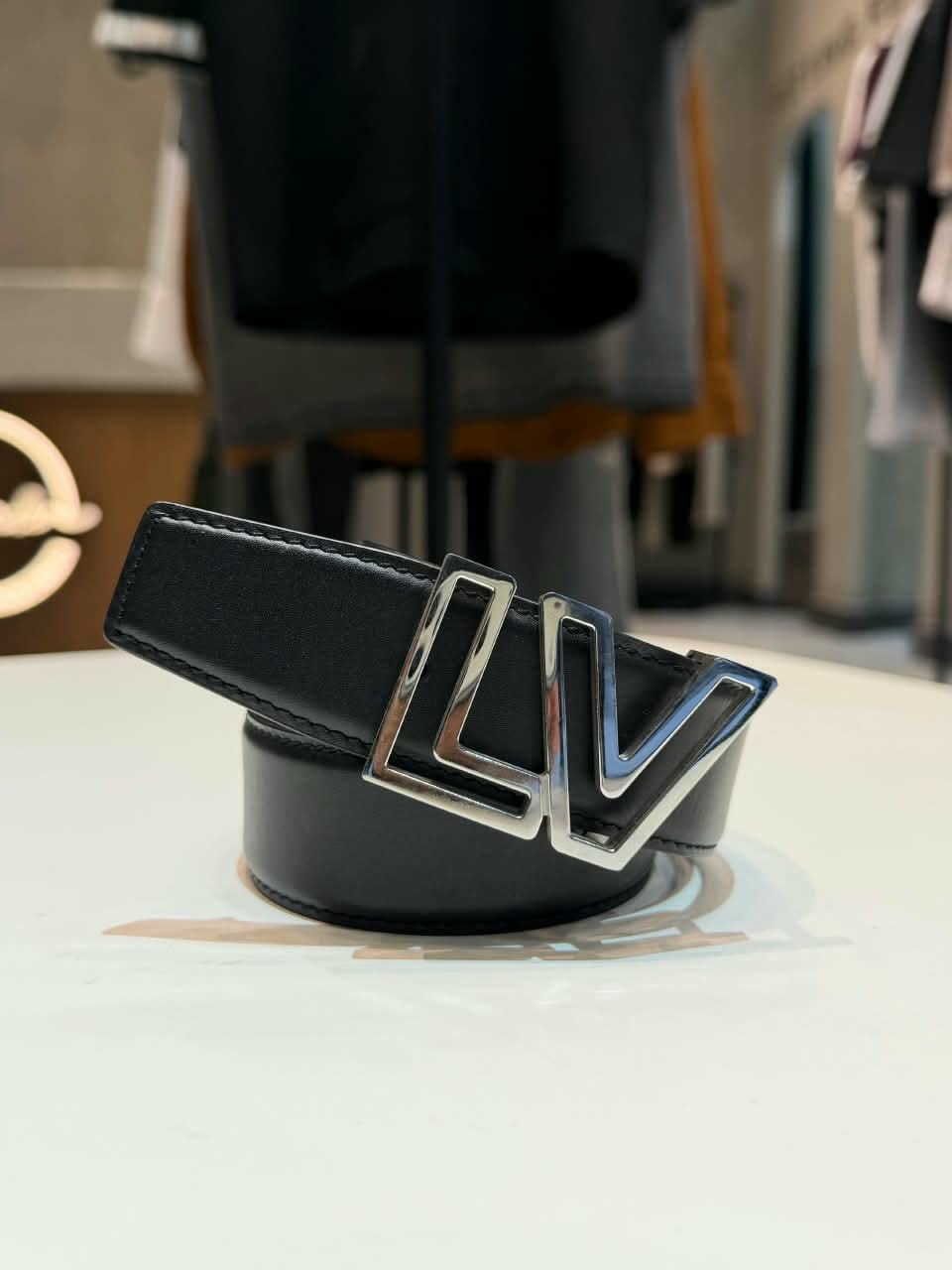 Lv