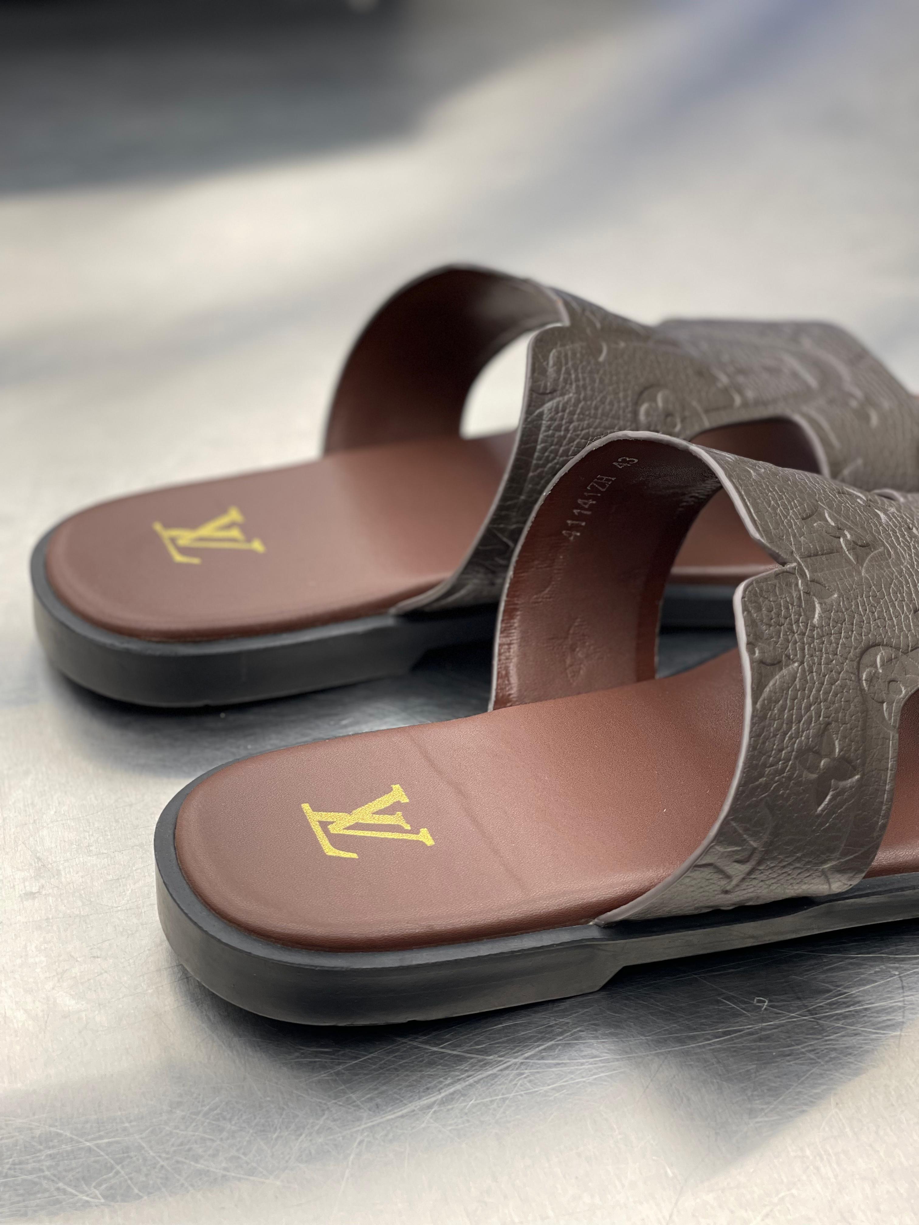 Louis Vuitton - Leather Slide Sandals - Dark Brown