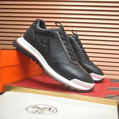 Hermès - Black Textured Leather Low-Top Sneakers