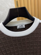 Hermès - Textured Grid Knit Sweater - Brown with White Contrast Stripes