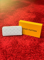 Louis Vuitton - White LV Zippy Wallet