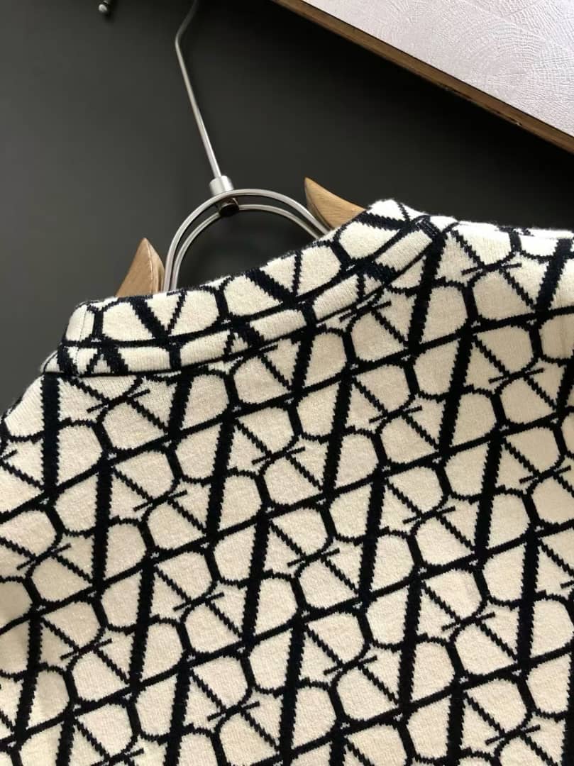 Valentino Garavani Toile Iconographe Wool Crewneck Sweater