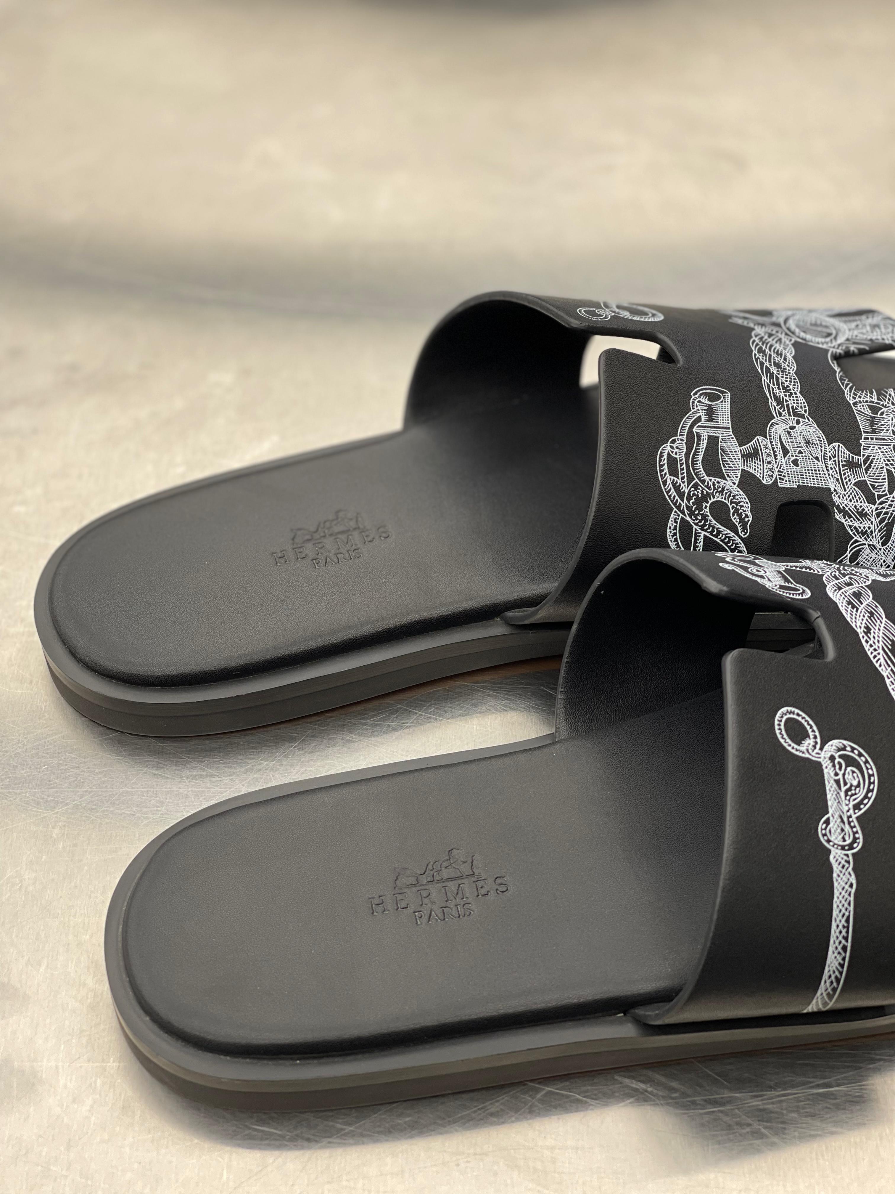 Hermes - Oran Sandal Black Calfskin with Nautical Rope & Hardware Print