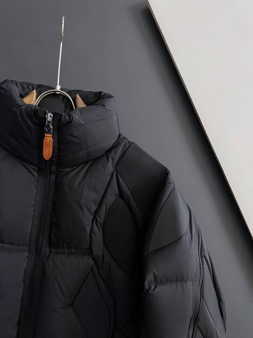 Louis Vuitton Black Monogram Quilted Reversible Puffer Jacket
Description