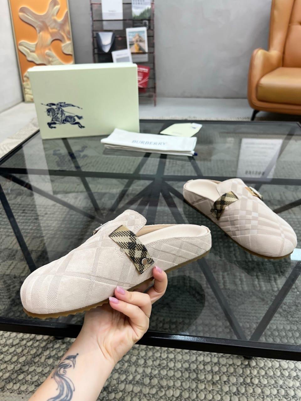 Burberry - Beige Suede Clogs Mules