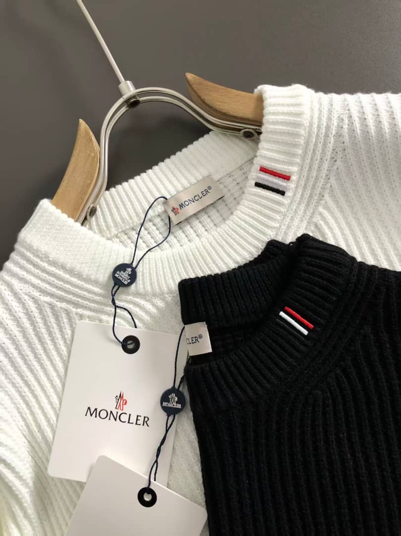 Moncler Men's Black Ribbed Knit Wool Crewneck Sweater