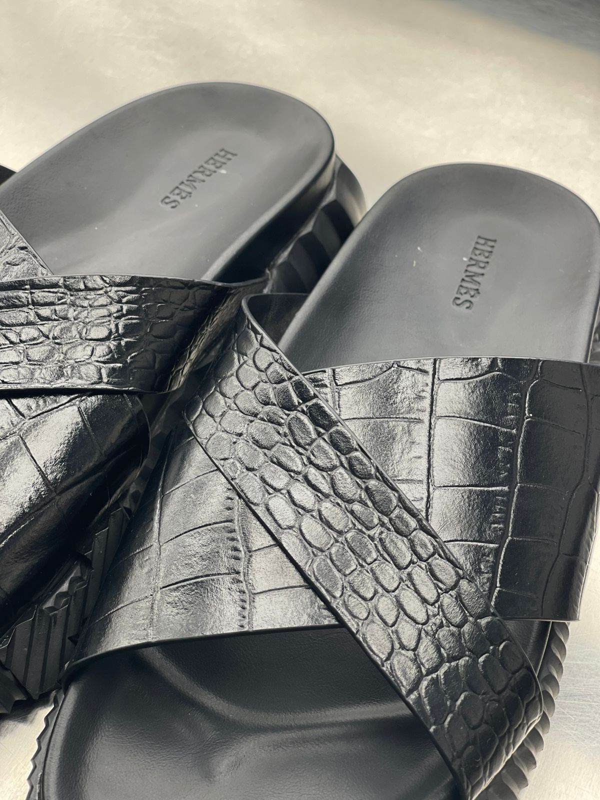 Hermès - Black Crocodile-Embossed Leather Crisscross Sandals – Lebsak